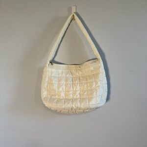 Elegant Cream/White Quilted Shoulder Bag. Never used!